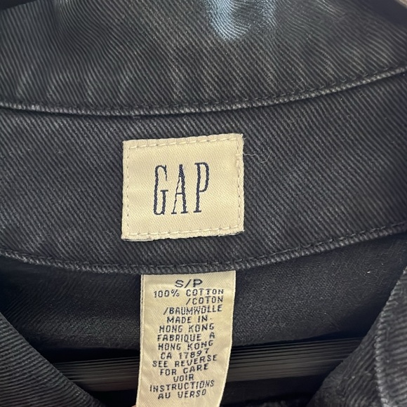 Gap - Washed Black Cropped Denim Jacket, Size small - Picture 6 of 6